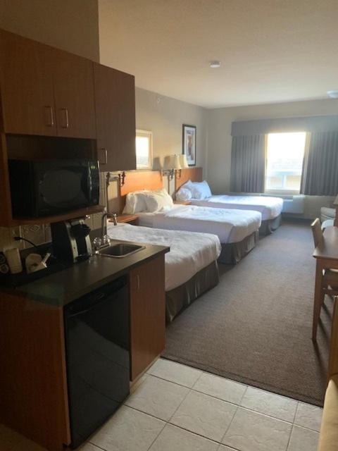 Clarion Pointe Hotel Rimbey Exterior foto
