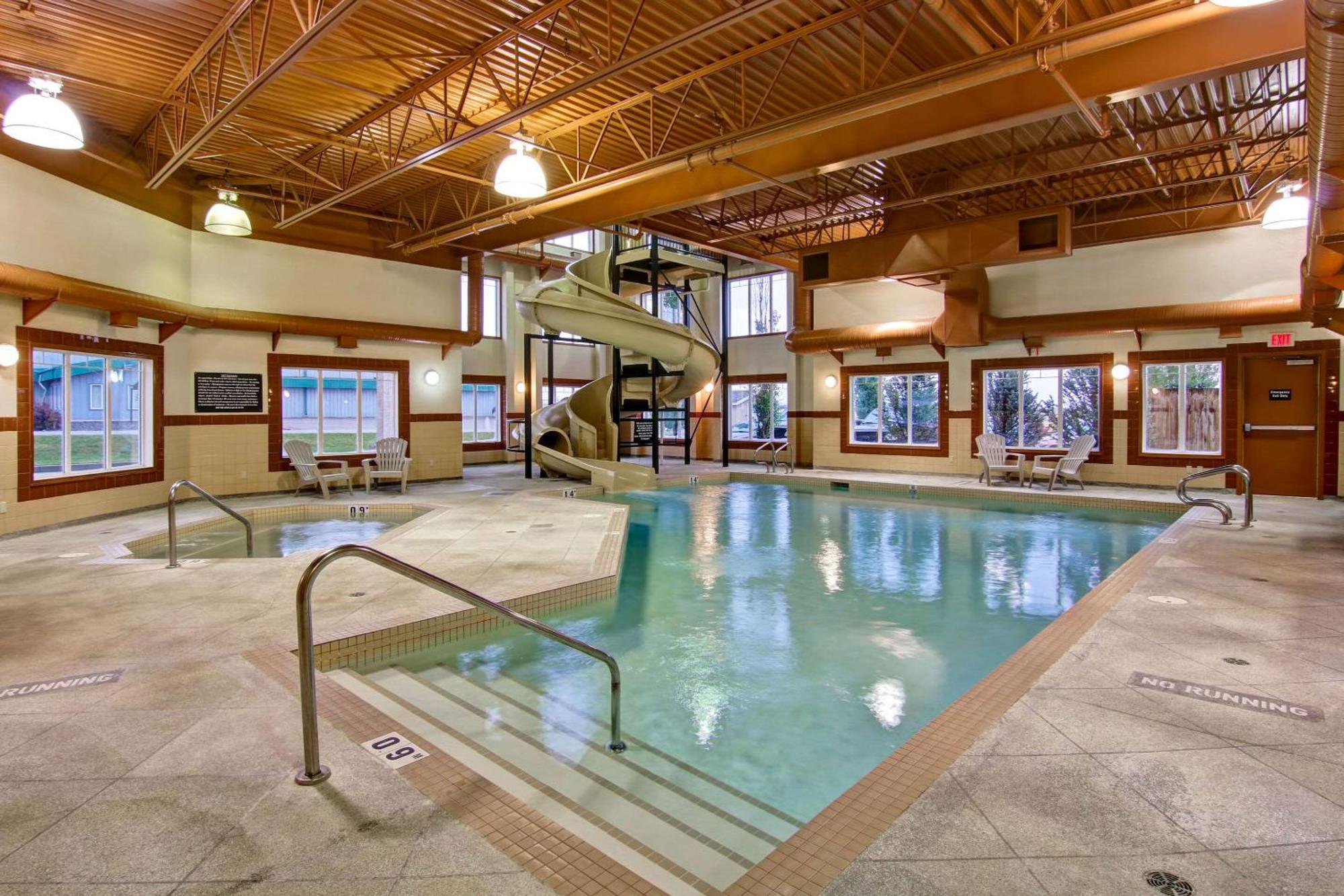 Clarion Pointe Hotel Rimbey Exterior foto