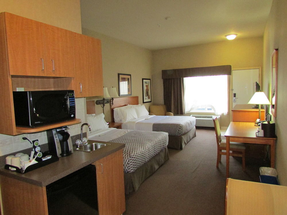 Clarion Pointe Hotel Rimbey Exterior foto