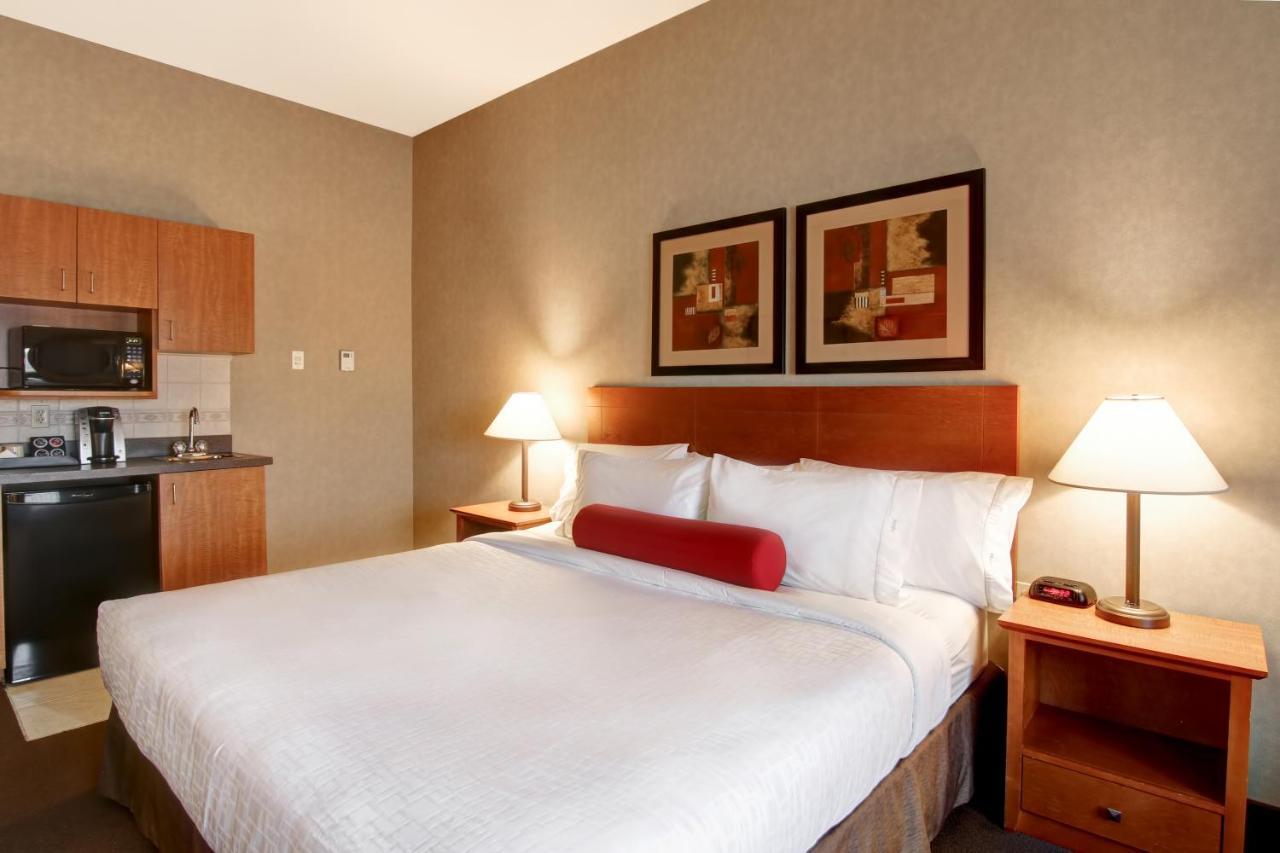 Clarion Pointe Hotel Rimbey Exterior foto