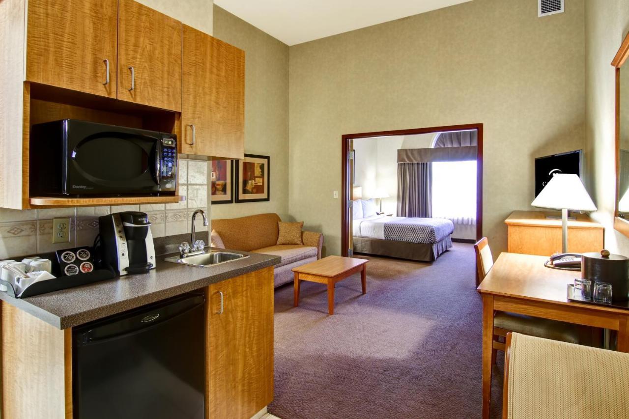Clarion Pointe Hotel Rimbey Exterior foto
